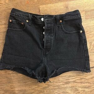 Levi’s ribcage Jean shorts